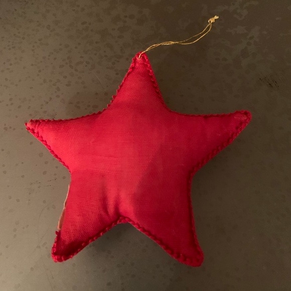 1985 NEW NEVER USED, Cross stitch CHRISTMAS STAR ornaments. BAG OF 92! - Picture 3 of 6